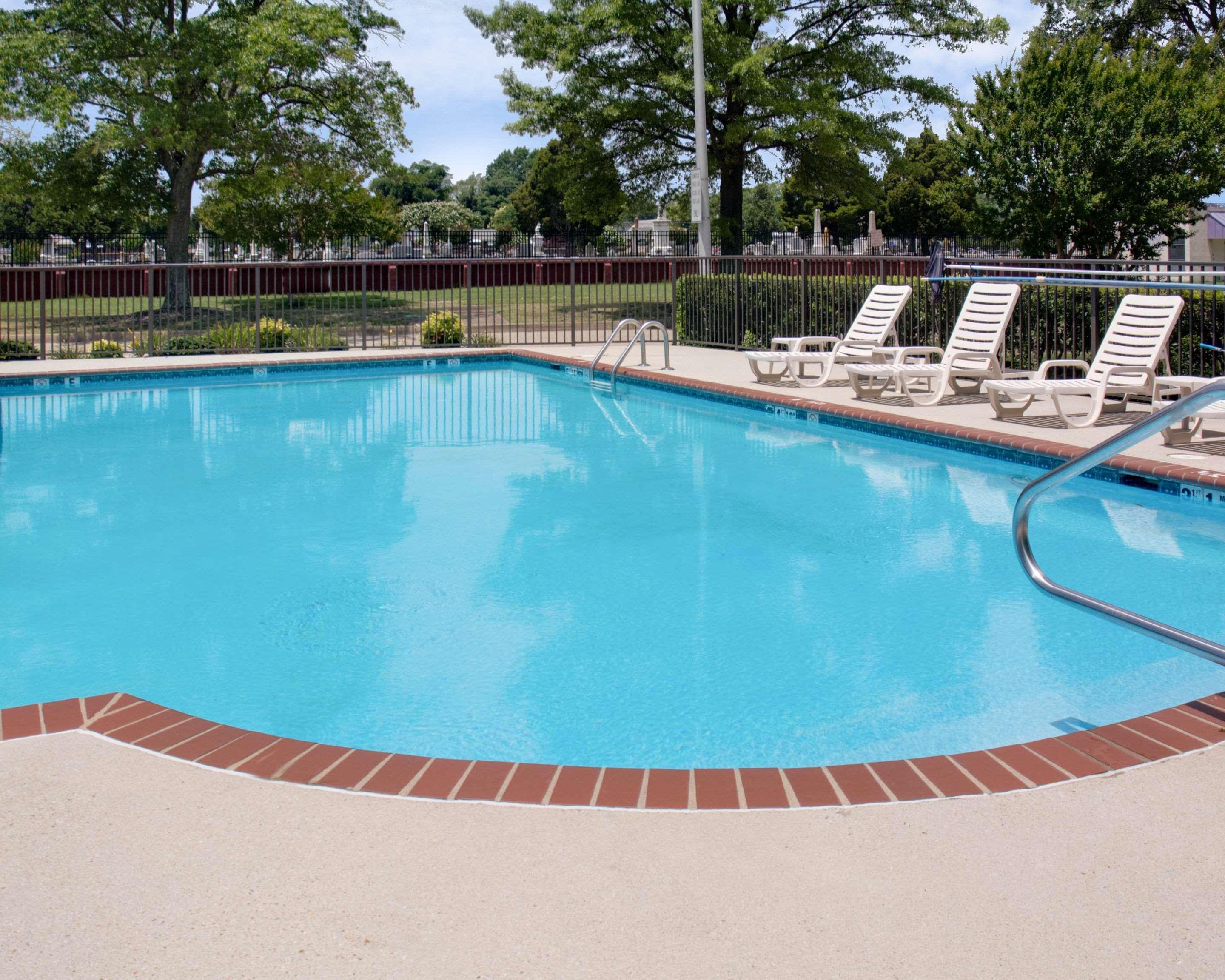 Quality Inn & Suites Olde Town Портсмут Экстерьер фото