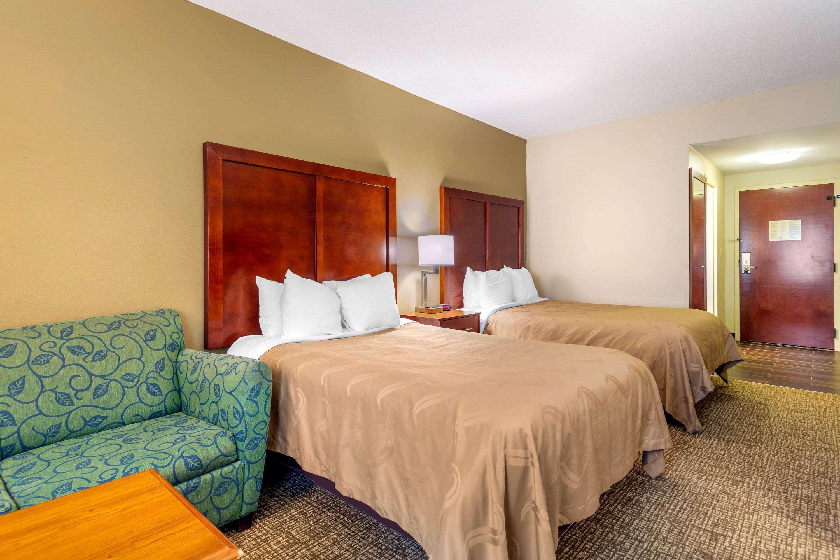 Quality Inn & Suites Olde Town Портсмут Экстерьер фото